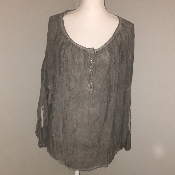 Tops - Grey long sleeved crinkle top made‎ in Italy